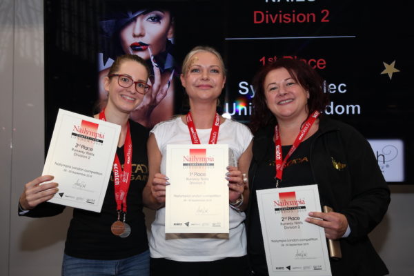 London-2019-Winners-Runway Div 2