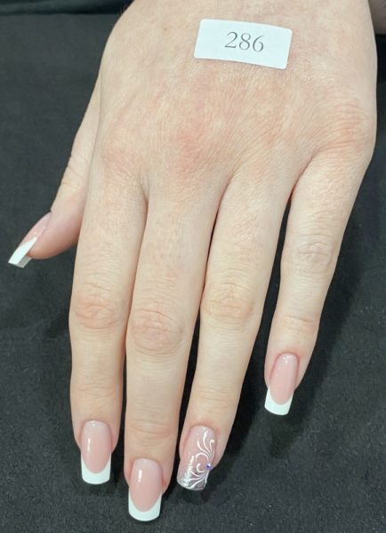 SALON NAILS DIVISION 3 3rd PLACE FRANCESCA PALIOTTO - ITALY